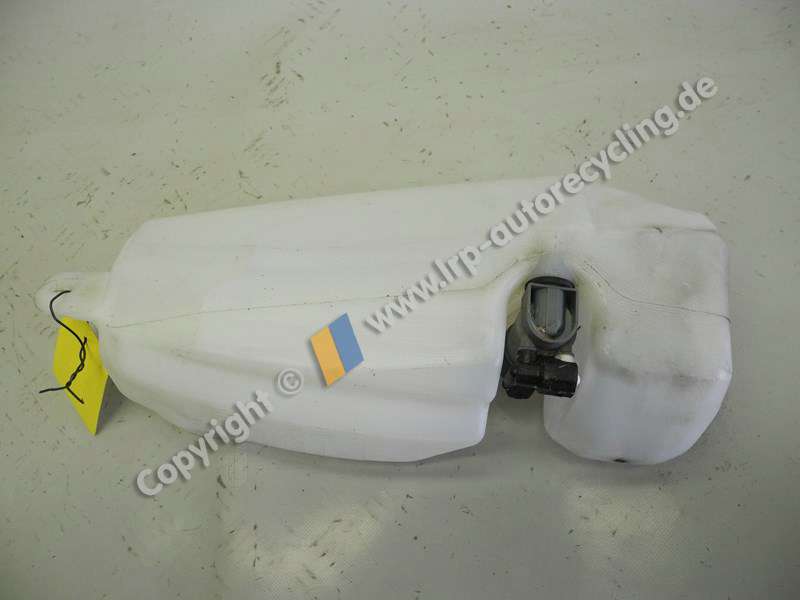 Dacia Sandero BS0 BJ2010 Waschwasserbehälter inkl. Pumpe Deckel fehlt 8200210002